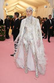 Met Gala 2019 Fashion Best And Worst Dressed Celenrities Met Gala Dresses Met Gala Outfits Gala Outfit