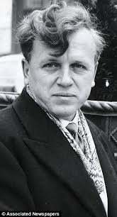 Revealed after 60 years... the real Green Lady whose face is