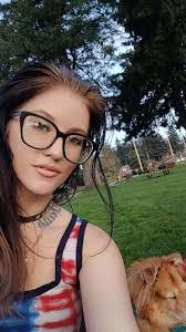 Kristen Mullaney's Instagram, Twitter & Facebook