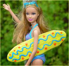 Make Your Own Barbie Accessories Surfboards Plates Furniture Shoes And More Fun And Easy Lots Of Ideas Fo Moldable Plastic Barbie Accessories Plastic