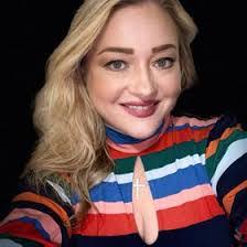 Leah Papp's Instagram, Twitter & Facebook