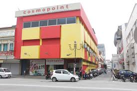 Sebuah kolej swasta yang penuh dengan aktiviti menarik , berlokasi di pusat bandar kuala lumpur, dan mempunyai lebih 20 tahun pengalaman dalam industri pengajian tinggi serta lebih 35. Cosmopoint College Seremban