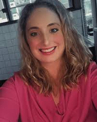 My name is Lori Wasserman-Rizzo. I am a reading specialist and speech  langauge pathologist. My private practice is in Long Island but I offer  virtual reading intervention and have had tremendous success.