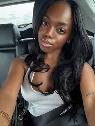 What are some available private rooms or roommates in South Florida?