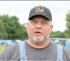 Anthony Devore's Instagram, Twitter & Facebook