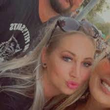 Cassandra Neff's Instagram, Twitter & Facebook