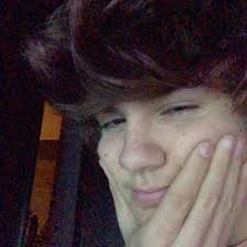 Lloyd Blaylock✨ (@lloydchilenis)