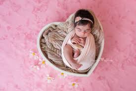 Din acest motiv, ar fi bine sa o programezi inca din timpul sarcinii. Sesiune Foto De Nou Nascut Bebelusi Si Copii Fotografia Sufletului