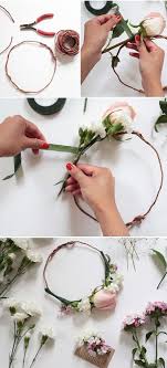 Coronas, diademas y guirnaldas de flores para el pelo. Como Hacer Una Corona De Flores Naturales Paso A Paso Hacer Corona De Flores Como Hacer Coronas Coronas De Flores Para El Cabello