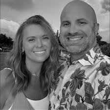 Can anyone recommend a Macbook lock? Thinking it will come in handy for the  dorm room. Needs a nice Macbook as an art major and just want to secure the  tech- seeing