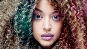 Christie Chambers's Instagram, Twitter & Facebook