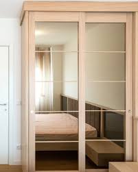 Spiegelfolie Zur Innenmontage In Silber Windowfilms Online Spiegel Folie Ideen Fur Kleine Schlafzimmer Spiegel