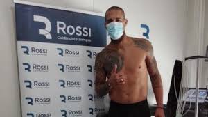Conceituado estúdio de tattoo e piercing com alto padrão de higiene e. El Tremendo Tatuaje De River Que Maidana Dejo Ver En Su Revision Medica Tyc Sports