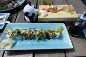 sushi chicken teriyaki roll avocado gurke tempura chicken nigiri lachs teriyaki sauce bayside hotel roof restaurant s essen lebensmittel essen tempura