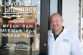 After Destruction And Controversy Lloyd S Pharmacy Is Back In St Paul Star Tribune