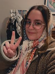 Book 3/25: 1984 by George Orwell I felt like it was the right time to read  this book. It's a book that i believe everyone should read at least once in  their