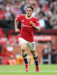 Introduced off the bench for the final 16 minutes of the 2019/20 premier. N Jh W8rb023wm
