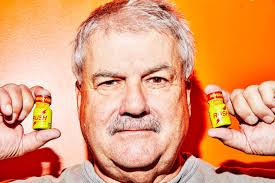 Everett Farr's Instagram, Twitter & Facebook