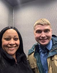 Is there any electricians that can give me some advice please Everything  that was connected to the plug sockets went off last night. Tried switching  it