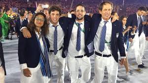 Santiago lange y cecilia carranza saroli, con las ilusiones intactas rumbo a unos nuevos juegos olímpicos. Santiago Lange El Padre De Oro Que Vivio Con Sus Hijos En Un Barco Infobae