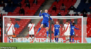 Carl rushworth (brighton and england), jay benn (fc halifax town first team) or jamie vardy (leicester and england). Duracell Bunny Jamie Vardy Will Have Played In All Thirteen Fa Cup Rounds Come Saturday Aktuelle Boulevard Nachrichten Und Fotogalerien Zu Stars Sternchen