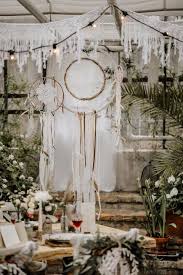 Hochzeitsboho Magie Im Gewachshaus Gewachshaus Hochzeit Boho Hochzeit Hochzeitszeremonie Dekoration