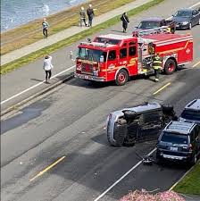 Raymond sue provides some great tips and dos and don'ts following a car accident! Update Dui Suspected In Vehicle On Side Crash On Alki Avenue With 4 Children In The Car West Seattle Blog