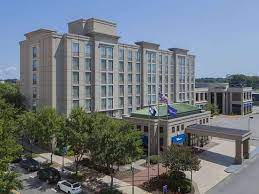 A towne 24 atm is available at this location. Hilton Garden Inn Virginia Beach Town Center Bewertungen Fotos Preisvergleich Tripadvisor