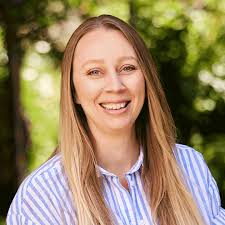 Victoria Butler's Instagram, Twitter & Facebook