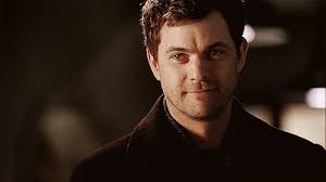 JoshuaJackson es "Peter Bishop" en #Fringe.
