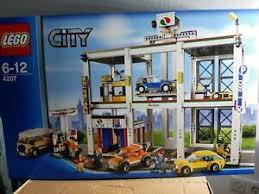 At £80 $120 is well worth the money as there is a lot to do.put it on your christmas list if you cannot get it before. Lego City Garage Ebay Kleinanzeigen