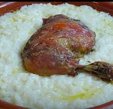 السليق دجاج مقطعة ارباع رز قصير الحبة مصري بهارات ورق غار هيل حبتين مستكه فصين ثوم ملح شوي زيت كوب ماء مضاف اليه اربع مل food chicken pork