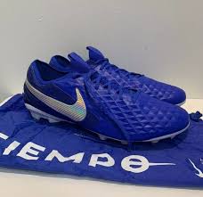 Pin By Hillam Wong On Football Boots Nike Sneakers Nike Football Boots