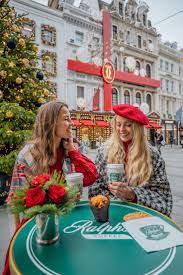 Ralph's Cafe in front of Cartier for Christmas in London