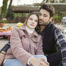 صور الحلقة اول صورتين حبايب قلبي يجننوو Alpnavruz Cenkcelen Alinaboz Azragunes Azcen Azracenk Sinanegeman Alina Boz Vogue Men Bff Pictures