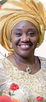 HONOURING MRS.POPOOLA, AS SHE RETIRES FROM UCH. Mrs. Rukayat Olubunmi  Popoola, a Deputy Director and Head, Public Health Nursing department  retired, after 35years of meritorious service as a professional Nurse at the