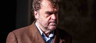 La corsa L'Ora, written and directed by Antonio Bellia to the movies Rouge  et Noir in Palermo -