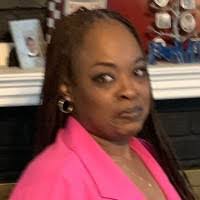 Earl Medlock's Instagram, Twitter & Facebook