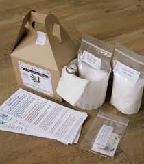 Ensemble Pour Creer Son Fromage 4 Fromages Artisanaux Possibles Idee Cadeau Quebec Idee Cadeau Quebec How To Make Cheese Cheesemaking Kit