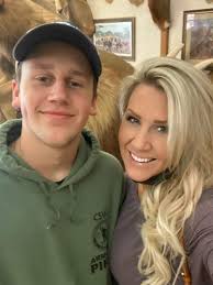 ♥️ Started with one and ending with 3! #drop_your_handsome_son_challenge