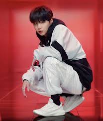 Bit.ly/3udd3x9#휠라 #fila #방탄소년단 #bts #rm #진 #슈가 #제이홉 #지민 #뷔 #정국 #jin #suga . Fila X Bts Suga 2020 08 Suga Min Yoongi Yoongi