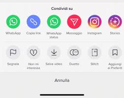 In 2020 tiktok implemented a new tool that allows users to collaborate with each other's clips calling it a stitch. Cos E E Come Si Usa La Funzione Stitch Su Tiktok