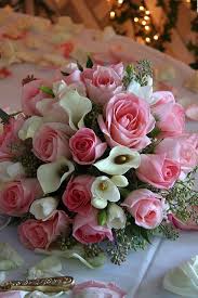 Rose And Calla Lily Wedding Centerpiece Flower Centerpieces Wedding Wholesale Flowers Wedding Spring Wedding Bouquets