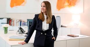 Lisa wieser wikipedia page is yet to be available at the moment. Lisa Wieser Net Worth Age Height Weight Early Life Career Dating Bio Facts Millions Of Celebs