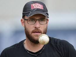 NZ's Vettori set to replace injured Martin