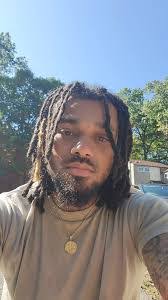 Julian Foster's Instagram, Twitter & Facebook