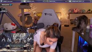 Hot Girl Downblouse #6 - video.SportNK