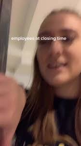 Cleo Hamm's Instagram, Twitter & Facebook