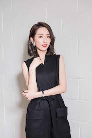 Jun 08, 2021 · 〔即時新聞／綜合報導〕疫情持續延燒，藝人柯佳嬿今（8）日在社群響應「讓我陪你等到疫苗」串聯活動，有網友留言說自己過得並不好，柯佳嬿也. æŸ¯ä½³å¬¿ Moviecool è¯æ–‡å½±å²åº« é›»å½± é€£çºŒåŠ‡ å½±äºº