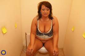 Sexy Maja gets her big ass fucked through a gloryhole - Mature.nl